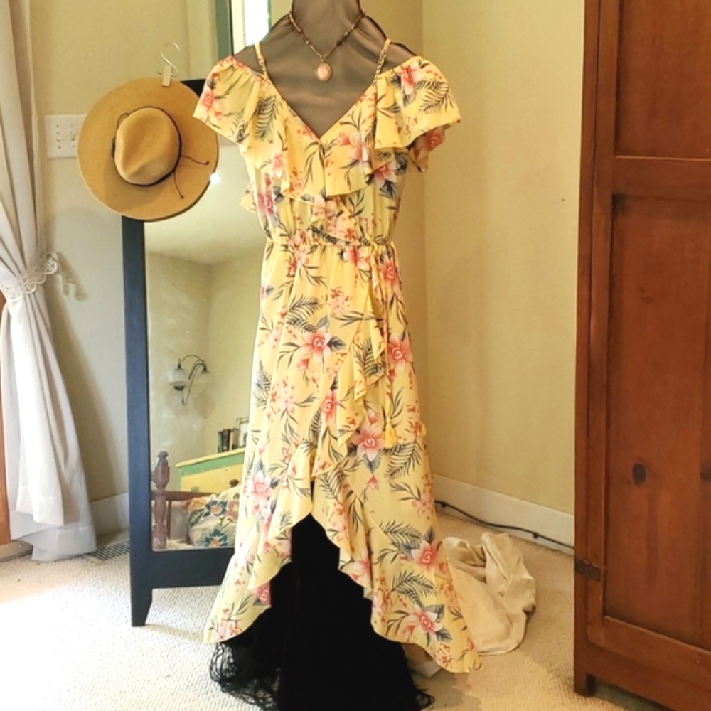 Island ready Flirty vintage look dress.